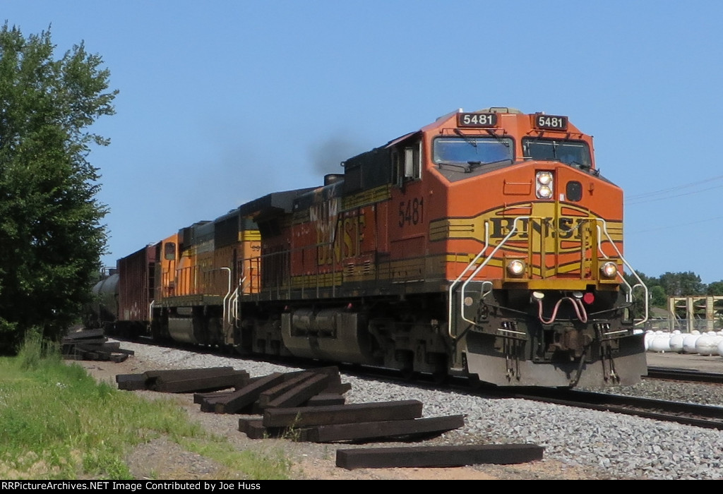 BNSF 5481 East